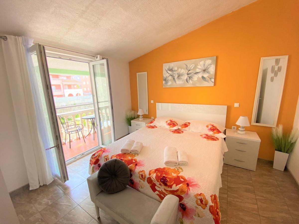 Apartment Beach Макарска Экстерьер фото